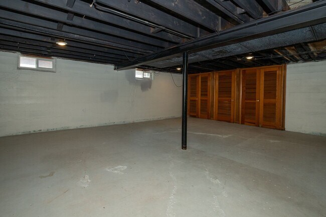 Building Photo - ? Stunning 3 Bedroom, 2 Bathroom Home! ?