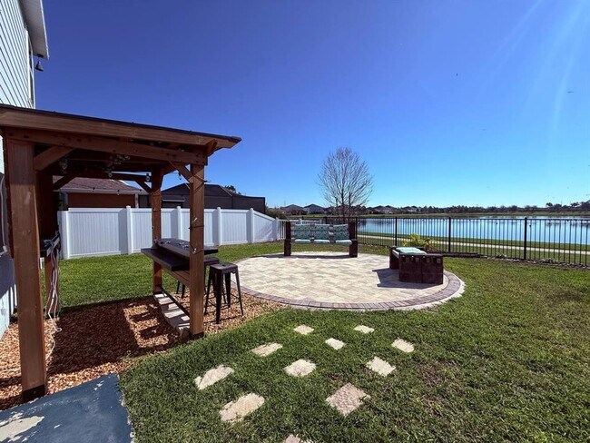 Building Photo - 14112 Poke Ridge Dr