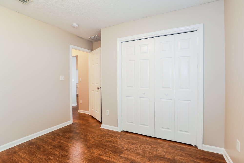 Building Photo - 1563 Bay Harbor Dr