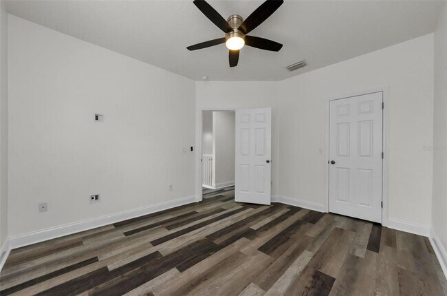 Building Photo - 3033 Stonegate Falls Dr