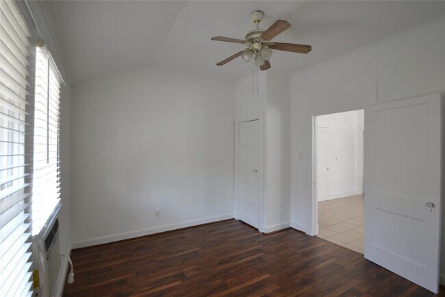 Building Photo - 1517 Bonnie Brae St