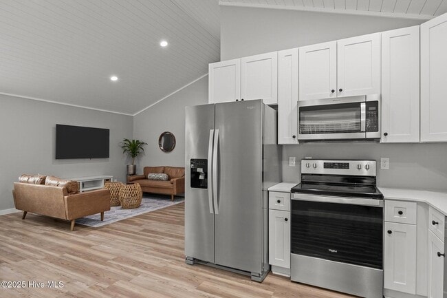 Building Photo - 151 Long Pond Lp