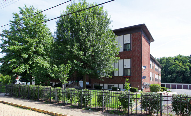 Building Photo - Wilson School Apartments