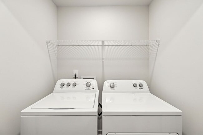 Building Photo - 1017 Keyes Pl