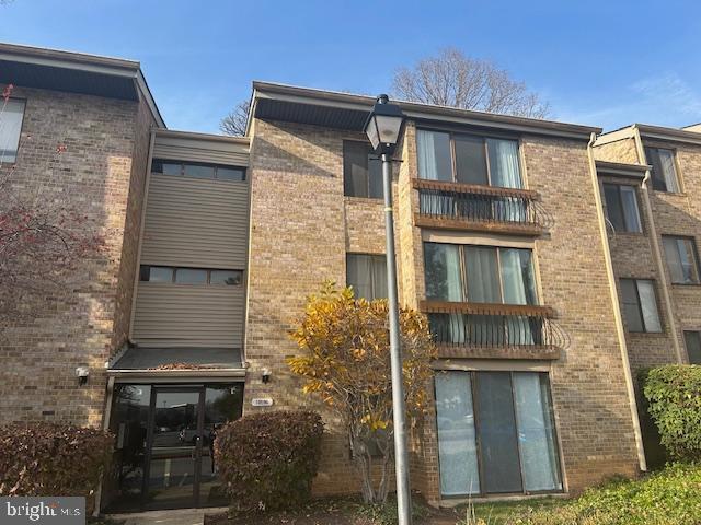 Building Photo - 10596 Twin Rivers Rd