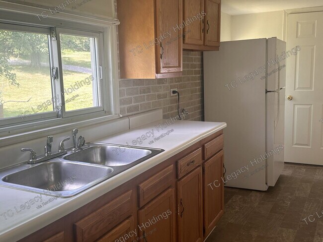 Building Photo - 1217 Fleming Dr