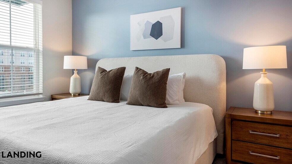 Building Photo - 5340 Periwinkle Hl Ave