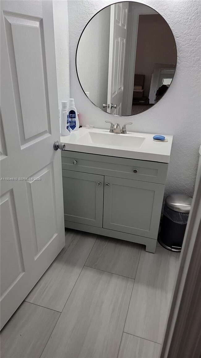 Building Photo - 2007 Belmont Ln