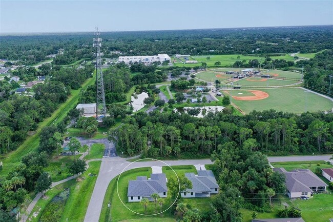 Building Photo - 4476 Skyway Ave