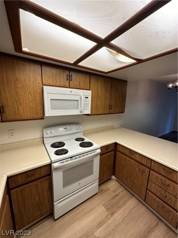 Building Photo - 3823 S Maryland Pkwy