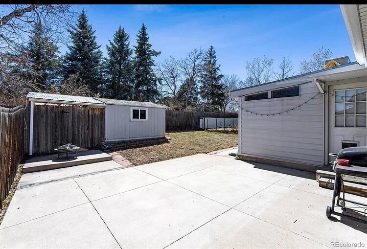 Building Photo - 9840 W Alabama Dr