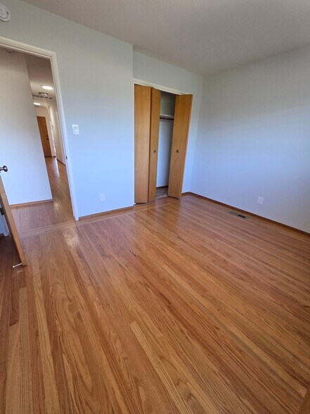 Building Photo - 827 Norvell St