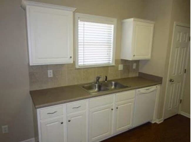 Building Photo - 1220 Misty Isle Dr