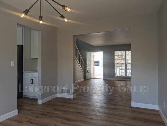 Building Photo - 3558 Larkspur Dr