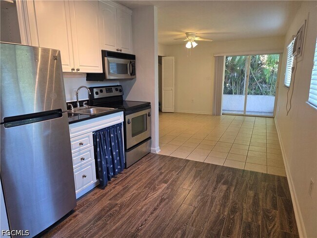 Building Photo - 8162 Country Rd