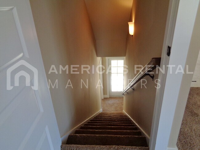 Building Photo - DEPOSIT PENDING!!! Town Home in Gardendale...