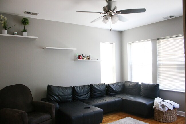 Living room - 5445 W Schubert Ave