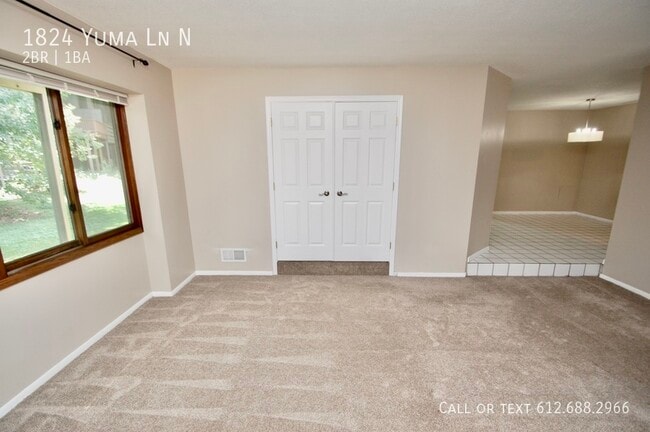 Building Photo - 1824 Yuma Ln N