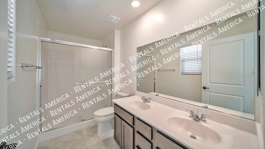 Building Photo - 8803 E Stone Meadow Cir