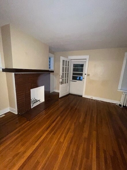 Unit 1 - 6637 Dalzell Plz