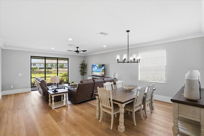 Building Photo - 5309 Seal Isle Ct