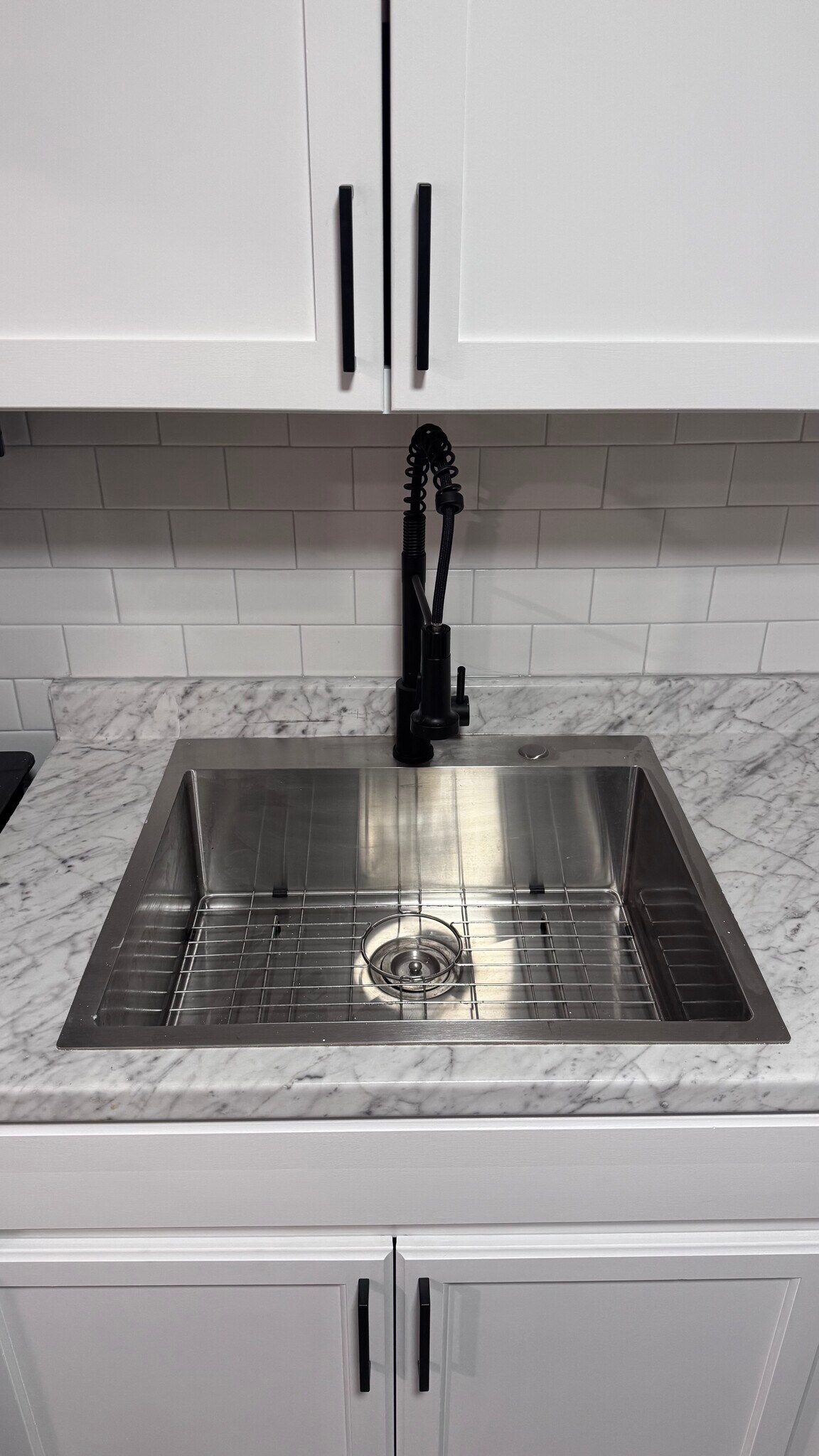 Building Photo - 330 Magee Ave