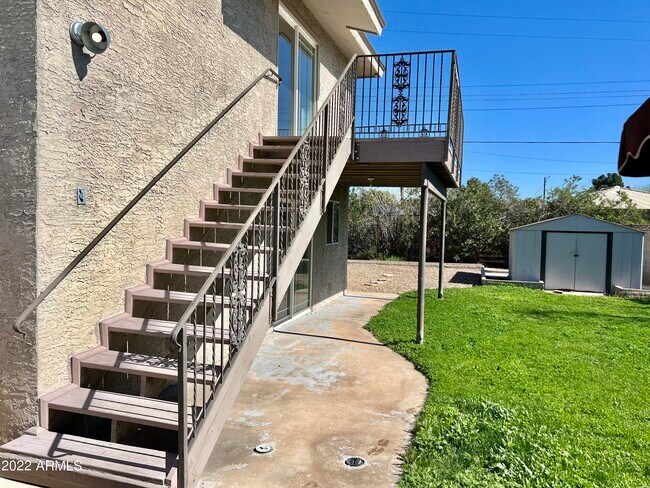 Building Photo - 4213 N Westview Dr