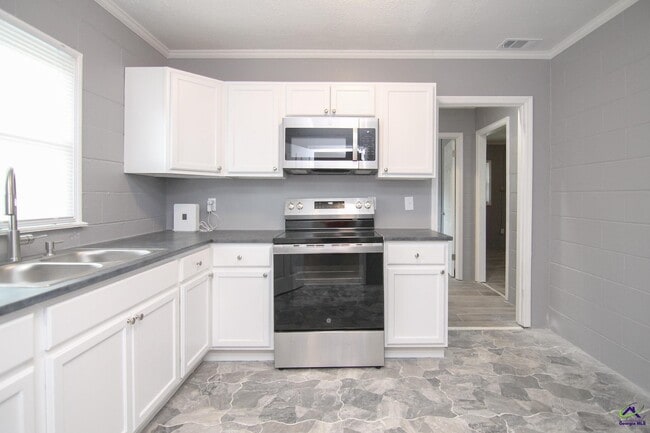 Building Photo - 0 S 3rd St