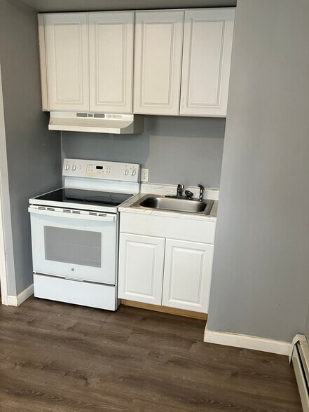 Building Photo - 31 Harvard St