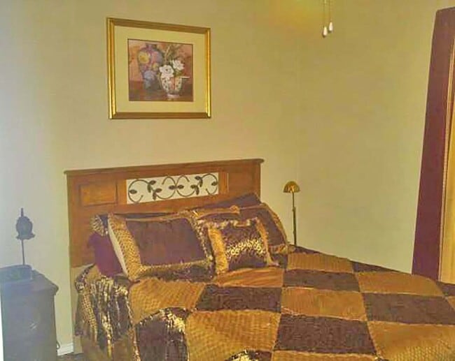 Building Photo - Great 3 Bdrm 2 Bath Home in Corinth Tx