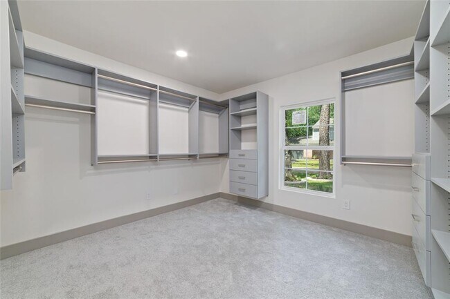 Building Photo - 11931 S Red Cedar Cir