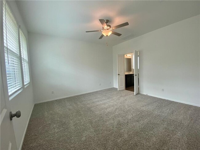 Building Photo - 822 Affazia Ln