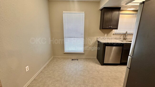 Building Photo - 6715 Lyrewood Ln