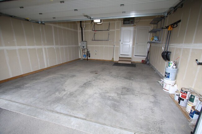 Building Photo - 368 SKWENTNA Dr