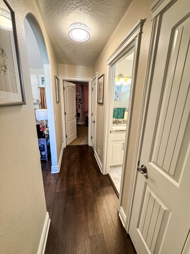 Building Photo - 5483 N Black Sand Ave