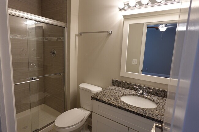 Building Photo - 1259 Knollwood Cir