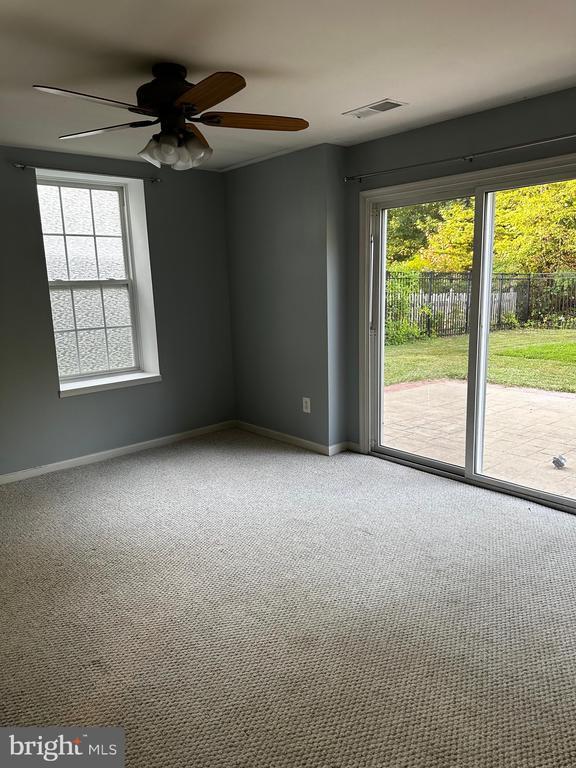 Building Photo - 6909 Yeoman Ct