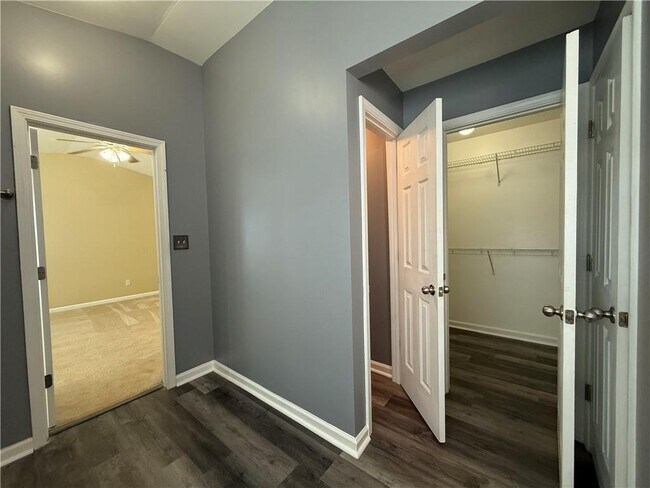 Building Photo - 1631 Gardner Park Ct