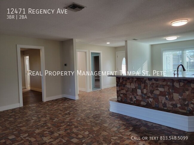 Building Photo - ***AVAILABLE FOR IMMEDIATE MOVE IN***