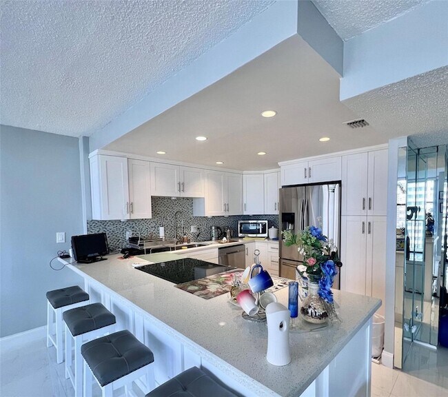 Primary Photo - 2049 S Ocean Dr