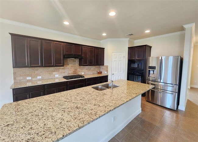 Building Photo - 20028 Ploughshores Ln