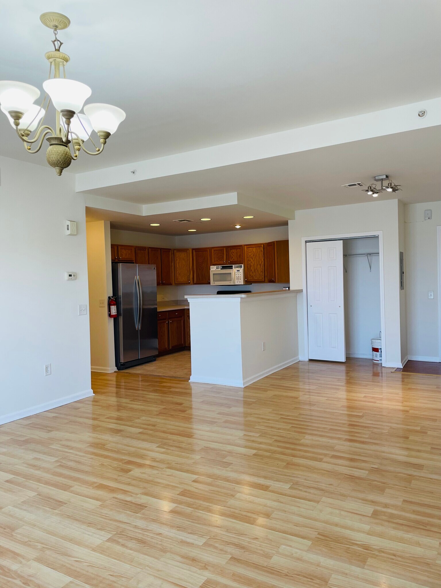 Building Photo - 358 Rector St