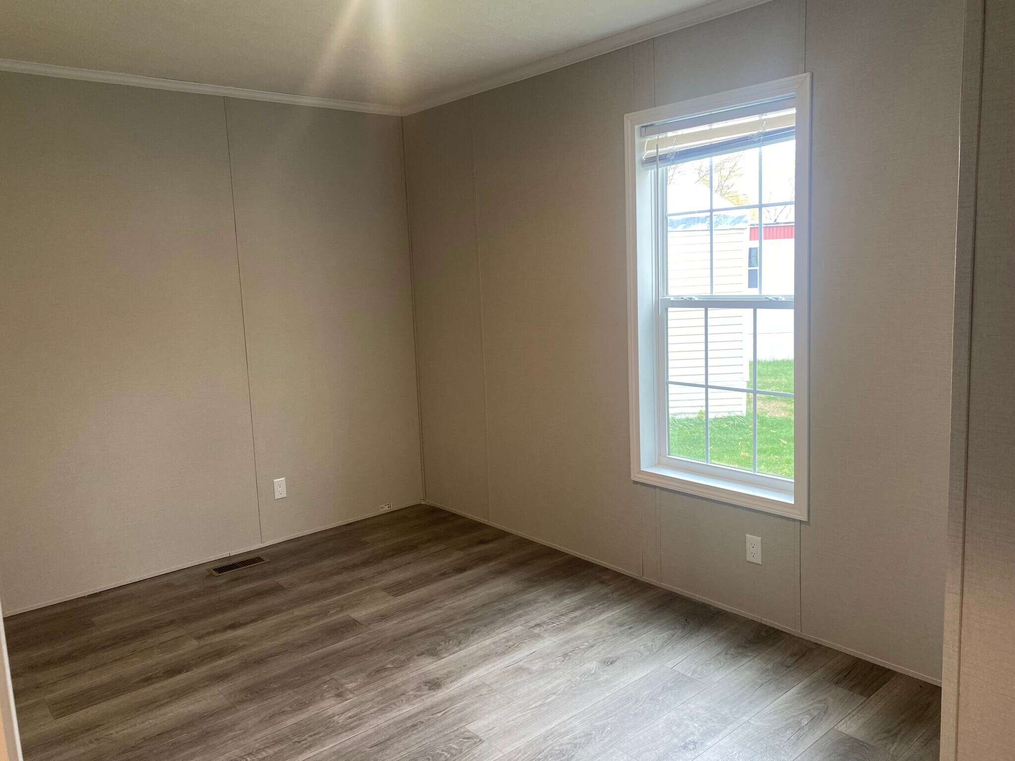 Building Photo - 80 Belmar St