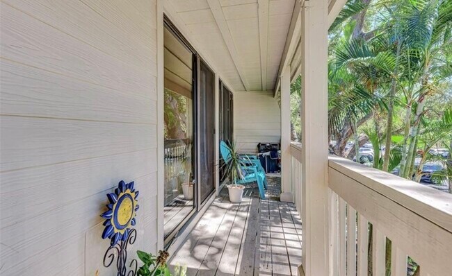 Building Photo - 2228 Bahia Vista St