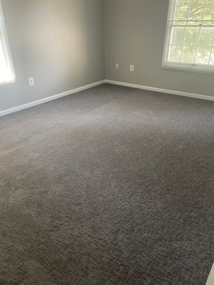 New Carpet Bedroom - 804 Stratford Way