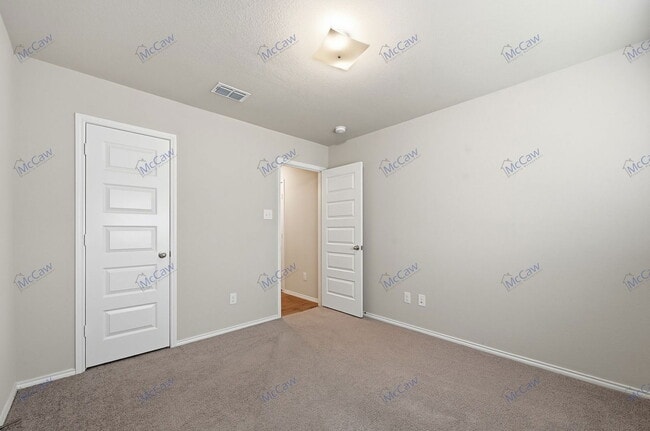 Building Photo - 126 Rock Crk Ln