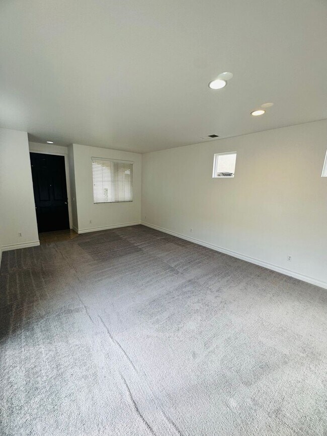 Building Photo - Charming 3 Bedroom 2.5 Bathroom Northstar Ranch Home with Spacious Layout & Community Amenities