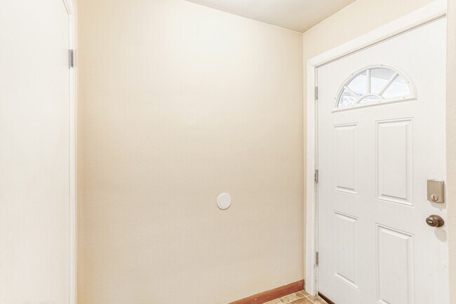 Building Photo - 7010 NE Alberta St