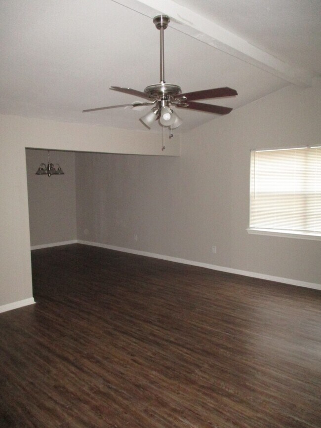Building Photo - 3423 Abinger Ln