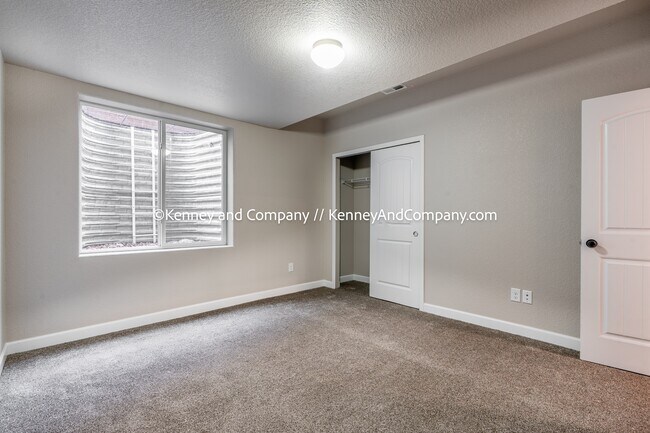 Building Photo - 7625 Alpine Daisy Dr